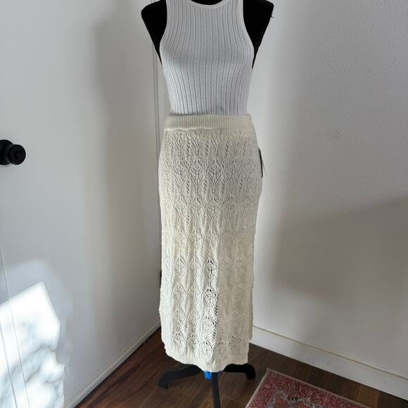 NWT a new day Cream Crochet Skirt - lined - S - Picture 10 of 12